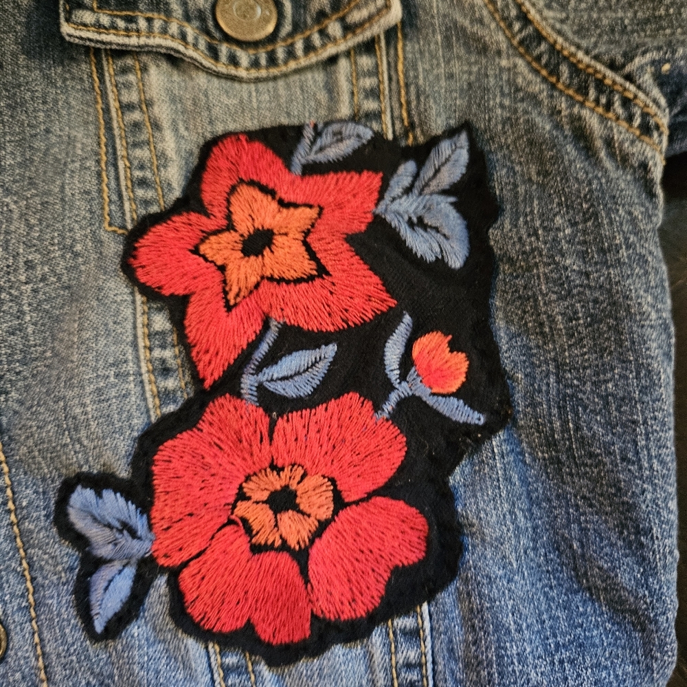 Upcycled Floral Embroidered Denim Jacket 18 - 24 months - Picture 7 of 9